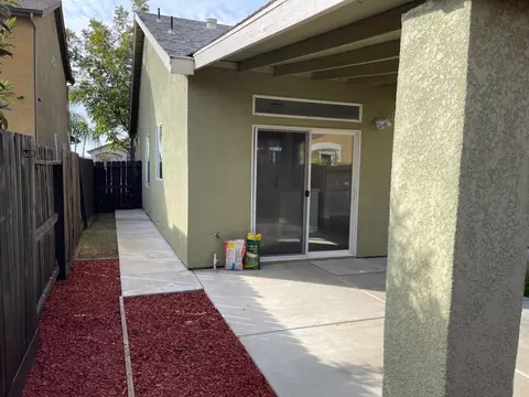 Exterior - 161 Mariposa St, Madera, CA 93638 photo 15 of 18