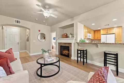 1501 Secret Ravine Pw #617, Roseville, CA 95661