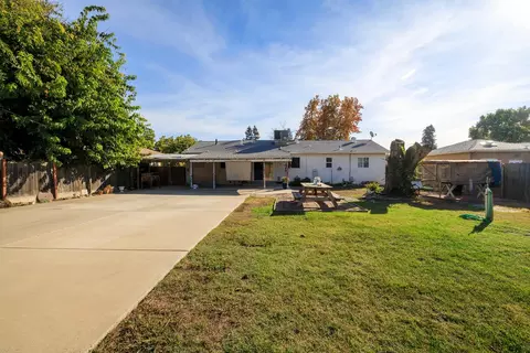 Exterior - 1531 Brannon Ave, Modesto, CA 95350 photo 4 of 11