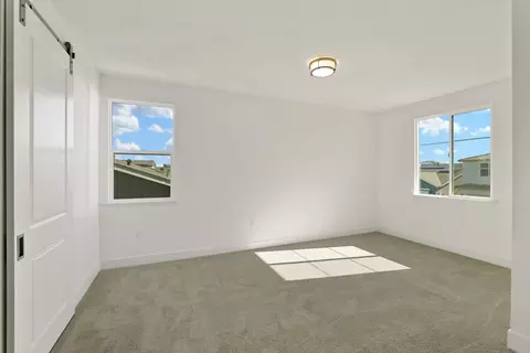 Bedroom - 2183 Appalachian Ave, Manteca, CA 95337 photo 6 of 11