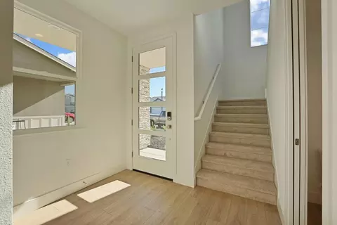 Entry Way - 2183 Appalachian Ave, Manteca, CA 95337 photo 1 of 6