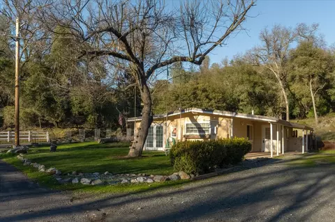 8653 Hidden Valley Rd, Mountain Ranch, CA 95246 photo 2