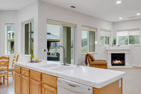 Kitchen - 299 Calypso Beach Dr, Copperopolis, CA 95228 photo 5 of 9