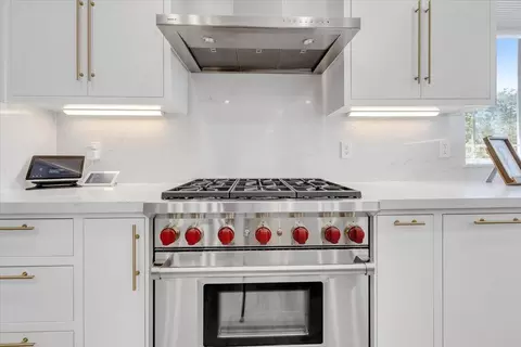 Kitchen - 39 Waterfront Ct, Copperopolis, CA 95228 photo 8 of 15