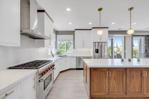 Kitchen - 39 Waterfront Ct, Copperopolis, CA 95228 photo 7 of 15