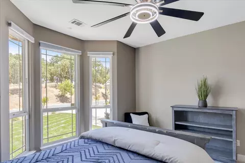 Bedroom - 39 Waterfront Ct, Copperopolis, CA 95228 photo 5 of 12