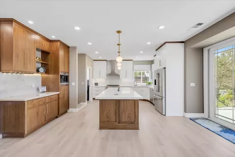Kitchen - 39 Waterfront Ct, Copperopolis, CA 95228 photo 10 of 15