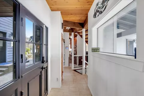 Entry Way - 870 Bret Harte Dr, Copperopolis, CA 95228 photo 5 of 8