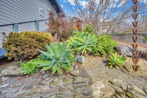 Exterior - 870 Bret Harte Dr, Copperopolis, CA 95228 photo 5 of 22