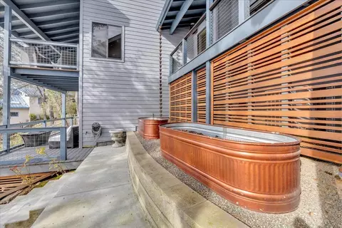 Exterior - 870 Bret Harte Dr, Copperopolis, CA 95228 photo 18 of 22