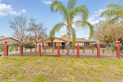 17214 Crescent Dr, Madera, CA 93638 photo 1