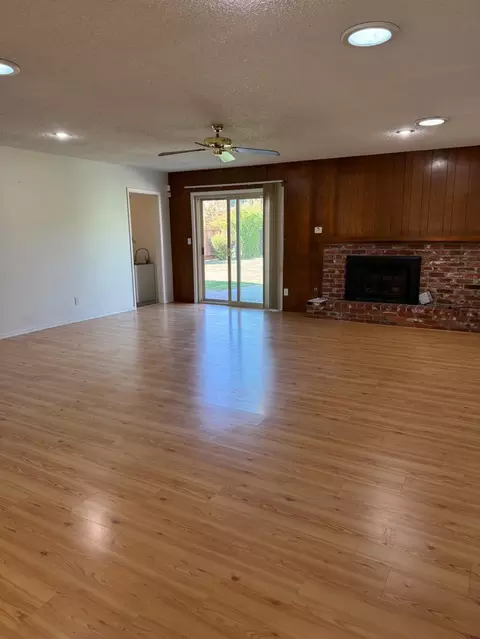 2825 Westgate Dr, Madera, CA 93637 photo 8