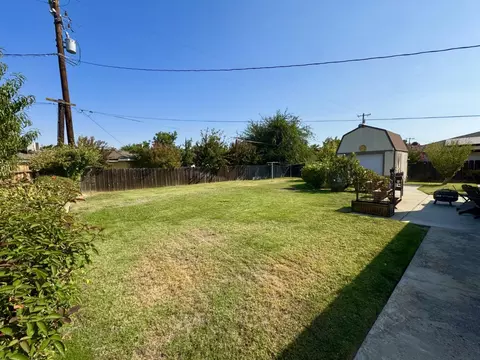 2825 Westgate Dr, Madera, CA 93637 photo 4
