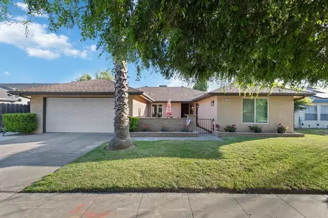 2724 Monocott Dr, Madera, CA 93637 photo 1