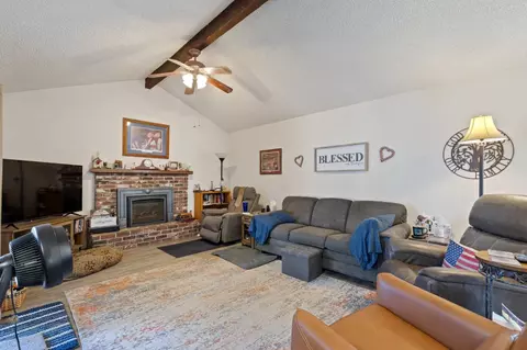 2724 Monocott Dr, Madera, CA 93637 photo 7