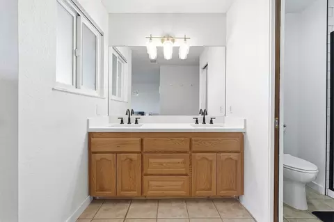 905 Redwood Ln, Lemoore, CA 93245 photo 44