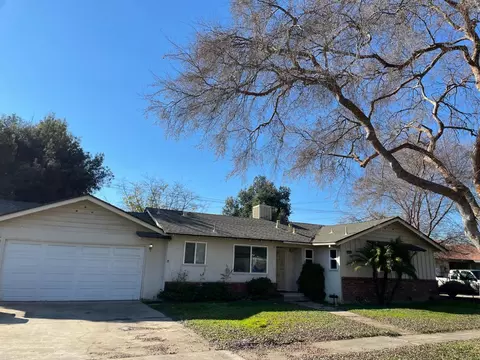 4467 N Van Dyke Ave, Fresno, CA 93705