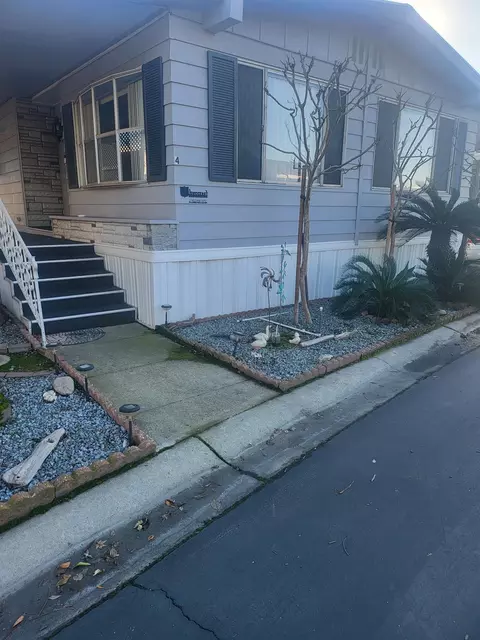 336 E Alluvial Ave #SPC 4, Fresno, CA 93720