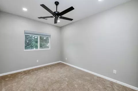1015 E Chestnut Ct, Visalia, CA 93292 photo 26