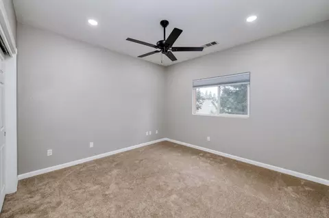 1015 E Chestnut Ct, Visalia, CA 93292 photo 27