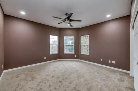 1015 E Chestnut Ct, Visalia, CA 93292 photo 30