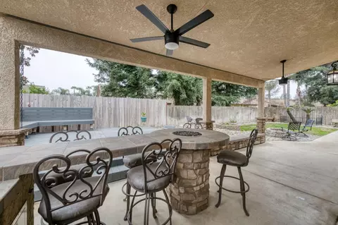 1015 E Chestnut Ct, Visalia, CA 93292 photo 34