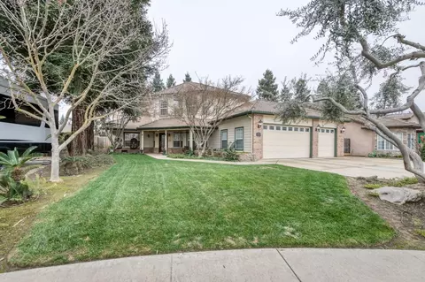 1015 E Chestnut Ct, Visalia, CA 93292 photo 4