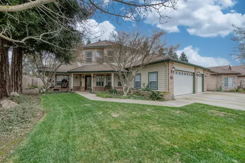1015 E Chestnut Ct, Visalia, CA 93292 photo 1