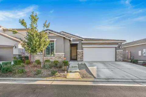 3864 Jesse Ln, Clovis, CA 93619 photo 1