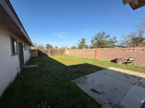 16385 N D St, Madera, CA 93638 photo 18