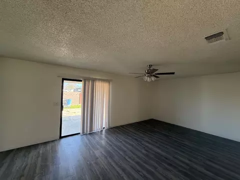 16385 N D St, Madera, CA 93638 photo 8