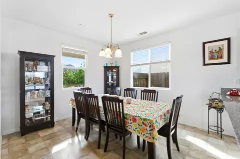 1467 Linda Mesa Dr, Madera, CA 93638 photo 8
