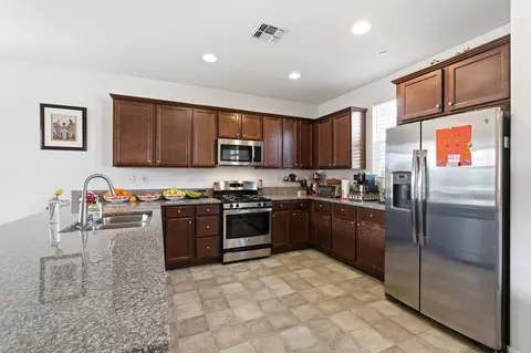 1467 Linda Mesa Dr, Madera, CA 93638 photo 10