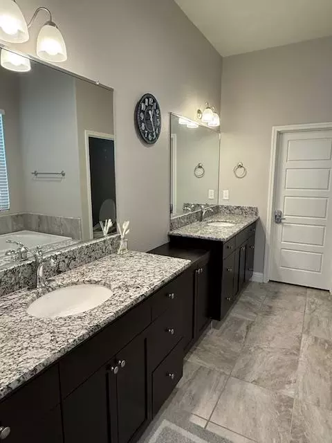 4234 Alamos Ave, Clovis, CA 93619 photo 18