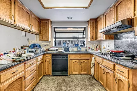 908 Suburban Ave, Madera, CA 93637 photo 13