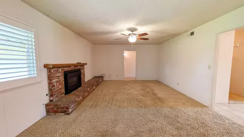 409 Shannon Ave, Madera, CA 93637 photo 7