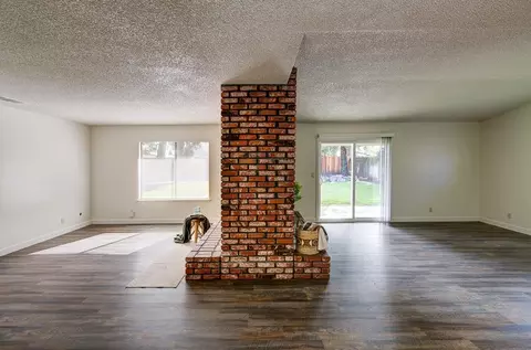 131 N Terry Ave, Clovis, CA 93612 photo 9