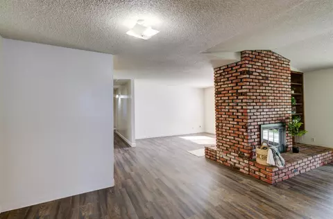 131 N Terry Ave, Clovis, CA 93612 photo 3