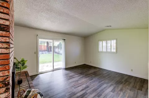 131 N Terry Ave, Clovis, CA 93612 photo 10