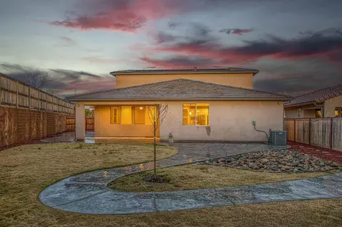 4338 Monarch Pl, Madera, CA 93636 photo 3