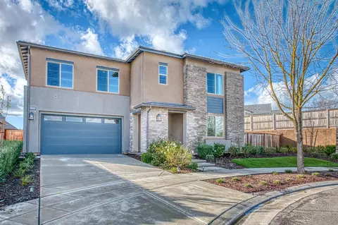 4338 Monarch Pl, Madera, CA 93636 photo 2