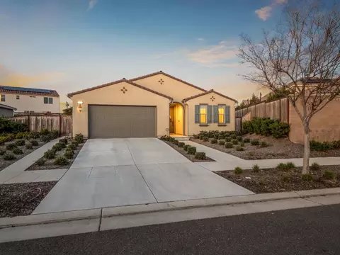 673 Redrock Dr, Madera, CA 93636 photo 1