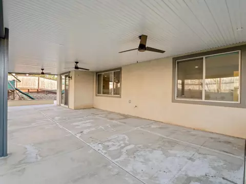 673 Redrock Dr, Madera, CA 93636 photo 18