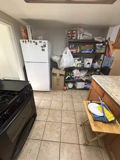 930 Sierra St, Madera, CA 93638 photo 7