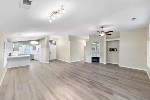 2168 E Powers Ave, Fresno, CA 93720 photo 4