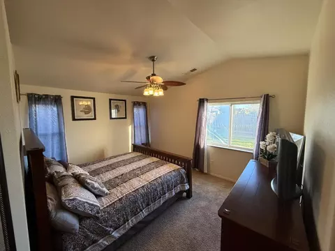 3124 Summer Ln, Madera, CA 93637 photo 18