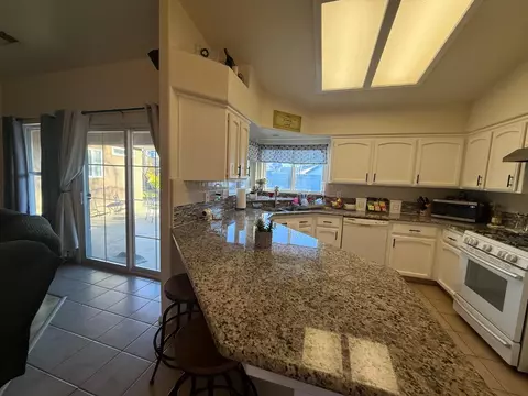 3124 Summer Ln, Madera, CA 93637 photo 7
