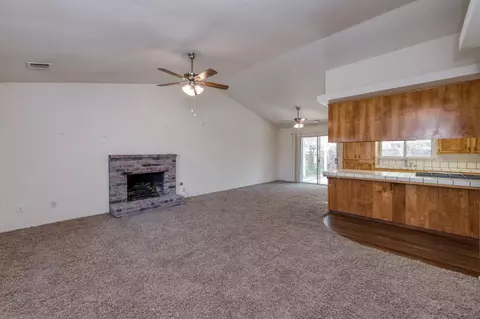 1150 N Mark Dr, Dinuba, CA 93618 photo 7