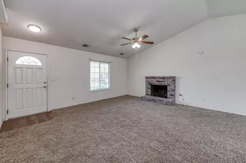 1150 N Mark Dr, Dinuba, CA 93618 photo 8