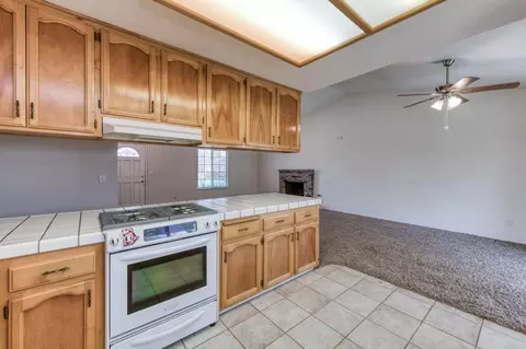 1150 N Mark Dr, Dinuba, CA 93618 photo 14